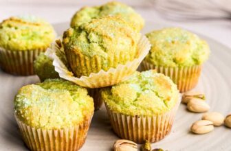 Bakery Fashion Pistachio Muffins