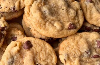 FAVORITE CHOCOLATE CHIP COOKIES – The Southern Girl Cooks