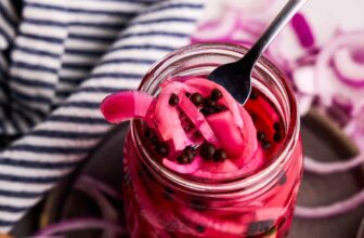 Easy methods to Make Pickled Crimson Onions